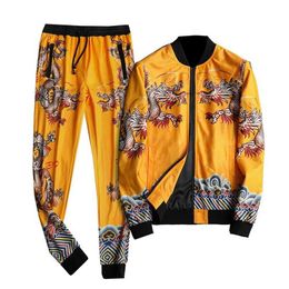 Heren trainingspakken Luxe Gold Dragon Fall Trainingspak Heren Conjunto Deportivo Hombre Ensemble Homme Designer Fancy Fashion Menswe2528