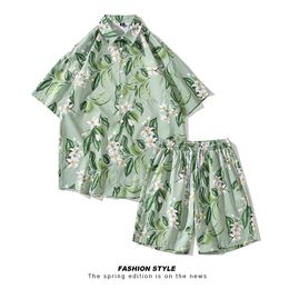 Survêtements pour hommes M 5XL Plus Size Hommes Survêtement d'été pour chemise à manches courtes florale décontractée avec ensemble de shorts Streetwear Ensembles de deux pièces 230719