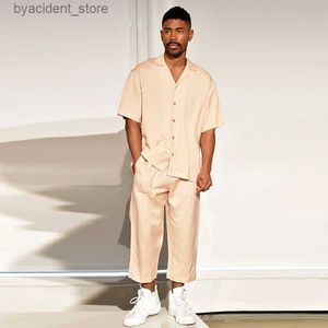 Sucks de piste masculin Mentes Détend et détendue style d'été sans perm Collier Collier de style pyjama chemise en soie clairs