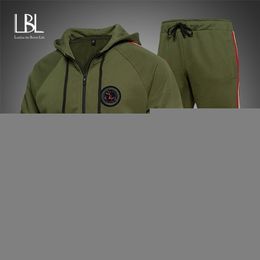 Survêtements pour hommes Survêtement militaire Hommes Automne Ensemble décontracté Homme Streetwear Joggers Vestes à capuche Pantalons 2 pièces Ensembles Armée Vert Sportsuits 221006