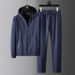 Survêtements pour hommes Minglu capuche rayé hommes survêtement de luxe couleur unie Sport décontracté fermeture éclair mâle Sweat costume printemps et automne Slim Fit homme ensembles 230422