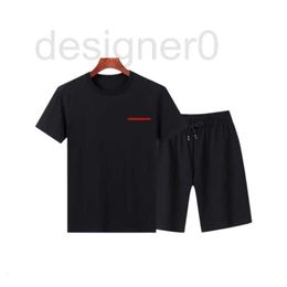 Chándales para hombres Diseñador de ropa deportiva clásica popular para hombres de dos piezas adecuado para la camiseta de moda de verano K3G0