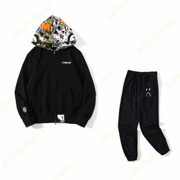 Survêtements pour hommes Shark hommes ensembles de jogging Costumes Survêtements pour hommes survêtement de designer Haute qualité Hip Hop Loose Pullover hoodies pour femmes Camouflage Zipper0NOY