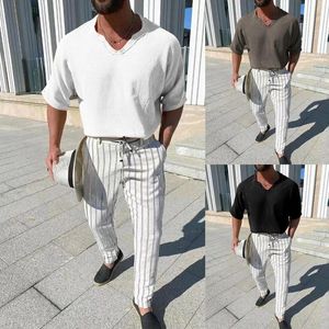 Chándales para hombres Conjunto de dos piezas de negocios de moda simple Colores sólidos Cuello en V Blusa de manga corta Traje de pantalón con cordón a rayas casuales