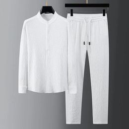 Tracksuits voor heren Spring Summer Fashion Suit Men Lange mouw Casual shirts en broek Seersucker gestreepte plooien Slim knap tweedelige set 230425