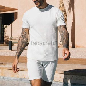 Suisses de survêtement masculines Streetwear 2024 Shorts de texture solide set à manches courtes T-shirt de cou rond