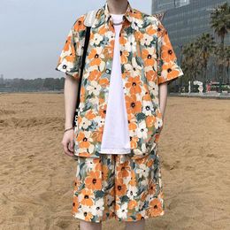 Parcours masculins Sumy Flower Imprimé à manches courtes Short Shorts plage de plage plus taille Hawaiian mince chemises florales mâles en vrac streetwear