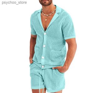 Survêtements pour hommes Summer Mens Hawaiian Cutout See-Through Costume de soie glacée de haute qualité Couleur solide Vente chaude à manches courtes en plein air Beach Shorts Set Q240314