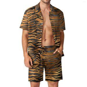 Survêtements pour hommes Tiger Print Stripes Hommes Ensembles Glam Noir Et Or Chemise Décontractée Ensemble Short De Vacances Drôle Design Costume 2 Pièce Vêtements Plus