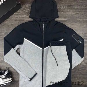 Survêtements pour hommes Survêtement Nake Tech Trapstar Track Europe American Basketball Football Rugby deux pièces avec veste à capuche à manches longues pour femmes Spring 7 XFLZ