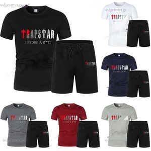 Chándales para hombres Trapstar Impreso Marca de dos piezas Camiseta de manga corta Pantalones cortos Conjunto deportivo informal 1