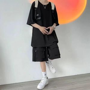 Tracksuits voor heren Tweede stuk Outfit Tracksuit T-shirt T-shirts T-shirts Men Summer Pocket Cargo Shorts Sets Sets mannelijke casual kleding