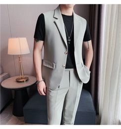 Tracksuits voor heren Twee -stuk mouwloze jas bijgesneden broek Summer Suit Vest Casual Slim Fit Waat voor bruiloft of feest 230823