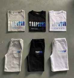 Set di magliette Trapstar da uomo con lettere ricamate, pantaloncini di peluche a maniche corte, movimento corrente 78