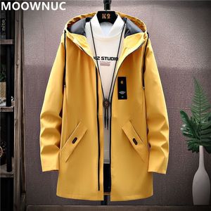 Les trenchs masculins 2023 Spring and Automne Classic Fashion in the Long Windbreaker Casual Loose grande taille manteau de haute qualité M5XL 230413