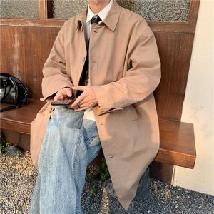 Hommes Trench-Coats Automne Kaki / Noir Trench-Coat Hommes Mode Casual Long Manteau Hommes Coréen Lâche Surdimensionné Coupe-Vent Veste Hommes Pardessus M-2XL T221102