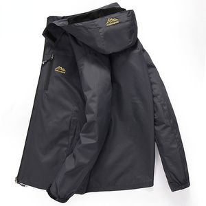 Gabardinas para hombres Chaqueta con capucha impermeable informal Primavera Otoño Cazadora ligera Cazadoras de aviador Impermeable para hombre Abrigo a prueba de viento 230825