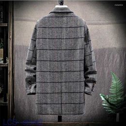 Hommes Trench Coats Coréen Hommes Mode Rayé Manteau Automne Hiver Moyen Long Chaud Épais Pardessus Rue Simple Poitrine Laine