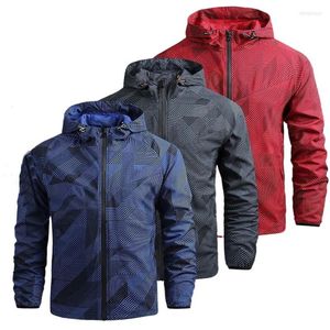Trench Coats Hands Veste de mode masculine Streetwear Bomber Windbreaker Jackets Men Loose Outdoor Sports Hooded surdimensionné 5xl