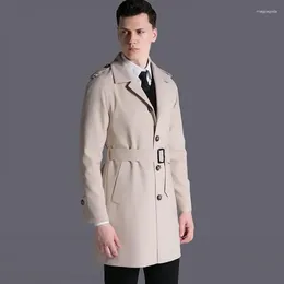 Trench Coats Mens Mens Coat Luxury Medium Long Long Single Breasted Kaki Vestes et plus taille 6xl Hommes décontractés Homme
