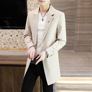 Hommes Trench-Coats Printemps Automne Mode Mince Mâle Manteau Solide Simple Boutonnage Revers Mi-Long Style Britannique Beau Casual Pardessus Q16