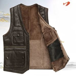 Gilets pour hommes 2023 Hommes Automne Hiver Mode Zipper Vestes sans manches Mâle Casual Véritable Gilet en cuir épais Polaire Gilet Manteaux D353 231201