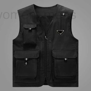 Gilets pour hommes Designer Gilet de mode Veste de créateur Réservoir de luxe Femmes Hommes Camping en plein air avec plusieurs poches Qualité Couples Coupe-vent Vestes sans manches Parka YT5