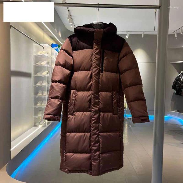 Chalecos para hombres Bordado de chaqueta de invierno TNT 90% Duceto llenando el abrigo térmico de las mujeres para mujeres para