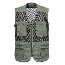 Gilets pour hommes Grande taille Mesh QuickDrying Homme avec de nombreuses poches Gilet de pêche multipoches respirant pour hommes Veste de travail sans manches 220919