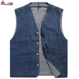 Vesten voor heren Heren pakvesten Denim blauw gilet Vest Man Multi-pocket Bruidsjonkers Business Casual pakvest Mannelijke gilet trouwkleding 231026