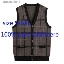 Gilet da uomo Nuovo arrivo Autunno Inverno 100% puro cashmere Uomo Grande scollo a V Computer lavorato a maglia Gilet spesso senza maniche Plus Size S-3XL4XL5XL6XL L230925