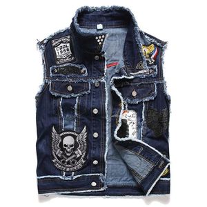Gilet da uomo Skull Patch Rivetto Gilet di jeans blu Uomo Punk Rock Rivetto Cowboy Jeans Gilet Moda Motociclista Giacca senza maniche 231005