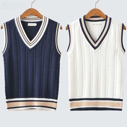 Herenvesten Sweatervest Heren Dikker V-hals Mouwloos Gebreide truien Vesten Gestreept Retro Preppy-stijl Eenvoudig Chic Los Casual All-match 230904