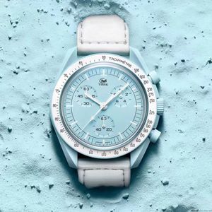 Montre pour hommes style sportif mouvement à quartz taille 42mm montre de voyage spatial conception unique profondeur étanche watch228K