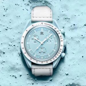 Montre pour hommes style sportif mouvement à quartz taille 42mm montre de voyage spatial conception unique profondeur étanche watch323T