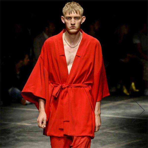 Coupe-vent homme kimono rouge ample 211106