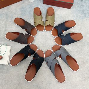 Hommes sandales designers chaussures pantoufles décontractées confortables et semelles épaisses pantoufle de couches de vache nouilles à vaches à talons plats 39-46 avec bac à pantoufle de sandale de créateur de pantoufle pour hommes