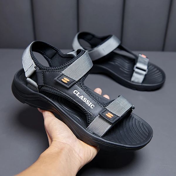 Sandalias de hombres al aire libre ARCHIVO DE ARCHIVO DE ARCHIVO DE ARCHIVO Gladiador Open Toe Summer Beach Man Flat Man Big Plus Size 39 Zapato 240417