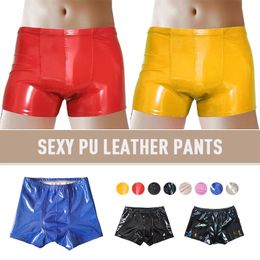 Hombres Sexy Wet Look Charol Boxer Briefs Shiny Metallic Shorts Ropa interior Traje de baño Bottoms Pole Dancing Rave Clubwear 240227