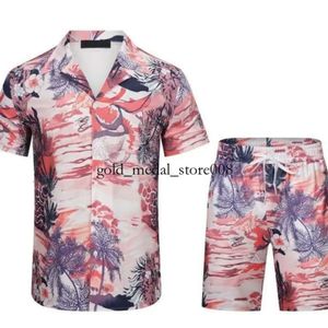 Hommes Chemises Designer T-shirt Ensemble Imprimer Hawaii Chemise décontractée florale et courte chemise en soie ample T-shirts Femmes Hommes Tshirt Sandy Beach Shorts Chemise d'été 132