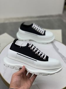 Mannen schoenontwerper dames lederen veterplatform oversized sneakers witte zwarte likes heren dames luxe fluwelen suède casual schoenen
