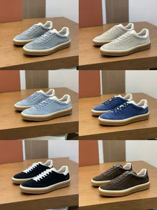 Men de chaussures créatrice de mode masculine en cuir en cuir plate-forme semelle pompes sneakers blanc noir homme luxe velours en daim chaussures décontractées 38-45 edj240102l