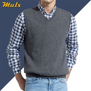 Hombres sin mangas suéter chaleco masculino otoño primavera algodón tejido sólido chaleco suéter hombre negocios cuello en V Top Slim Fit 3XL 220817