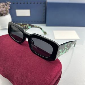 Heren zonnebril met klein frame, vierkante zonnebril, dames, oversized beenbril, ontwerper van hoogwaardige, kleurveranderende en UV400-bestendige zonnebril met beschermhoes GG1426S