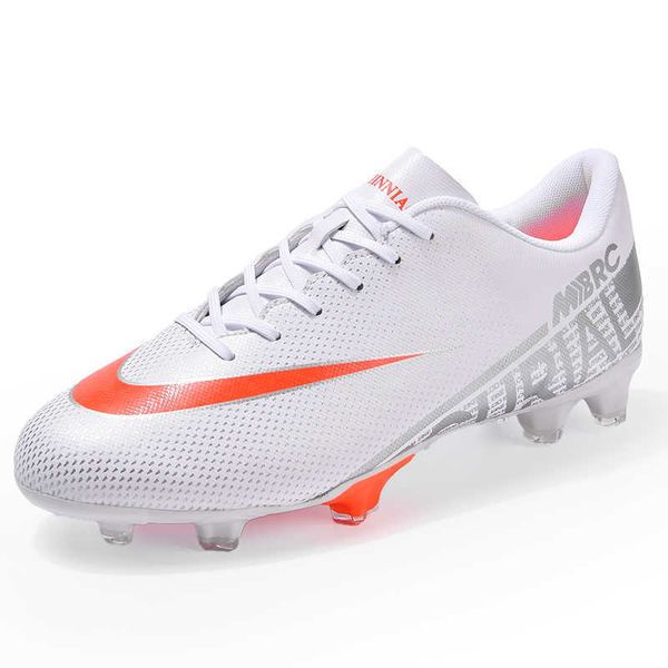 Chaussures de football masculines TF / FG Boots de football à la cheville Lowe Cleas de baskets masculins