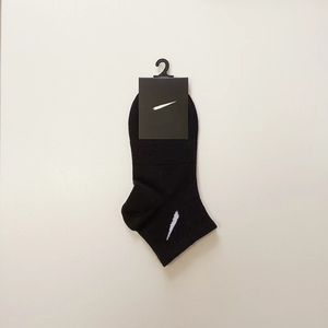 Men Sokken Ankle Socks Designers vrouwen ademende katoenen sportsokken dames sokken designer ontwerper in voorraad lange sokken groothandel multicolor mixable kleuren