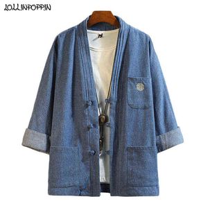 Hommes Doux Bleu Denim Kimono Veste Grenouille Fermetures Motif De Broderie Manches Trois Quarts Japon Style Col Montant Jean Veste Y220803