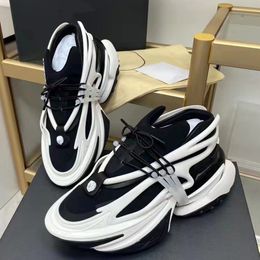 Men Space Shoe Casual schoenen Sneakers Heren Trainers Sport Fashion Bullet Designer Unicorn Cotton Metaverse Runner Outdoor Women