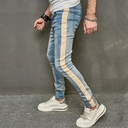 Men Spring Stijlvolle patchwork slanke potlood jeans broek mannelijke streetwear stevige kleur casual denim broek 240420