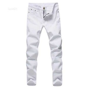 Men Stretch Jeans Fashion White Denim pantalon pour le printemps et l'automne Pantalon rétro taille décontractée 28-42y90d